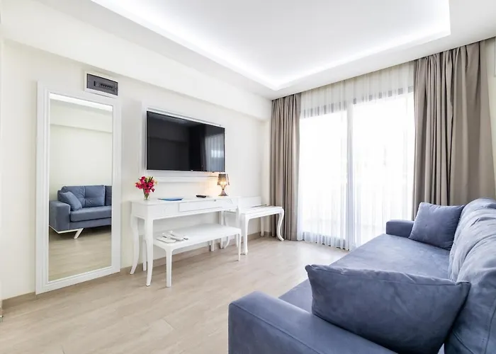 Princess Kinli Apartahotel