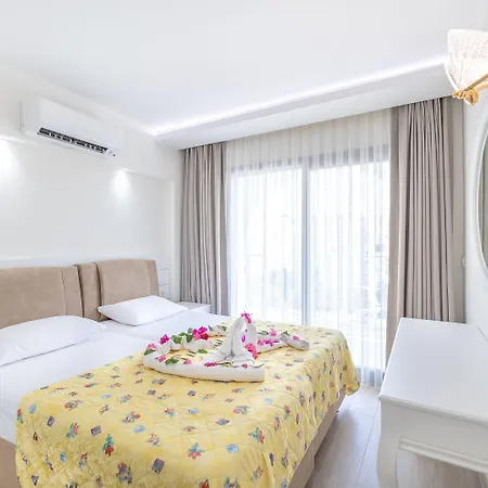 Princess Kinli Apartahotel 4*